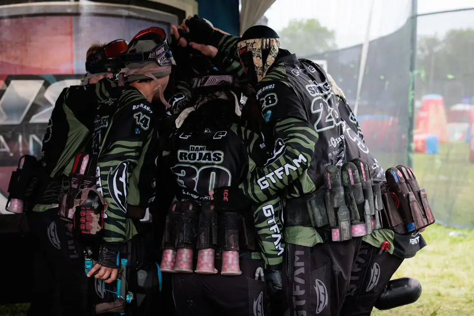 SHOCKHUDDLE